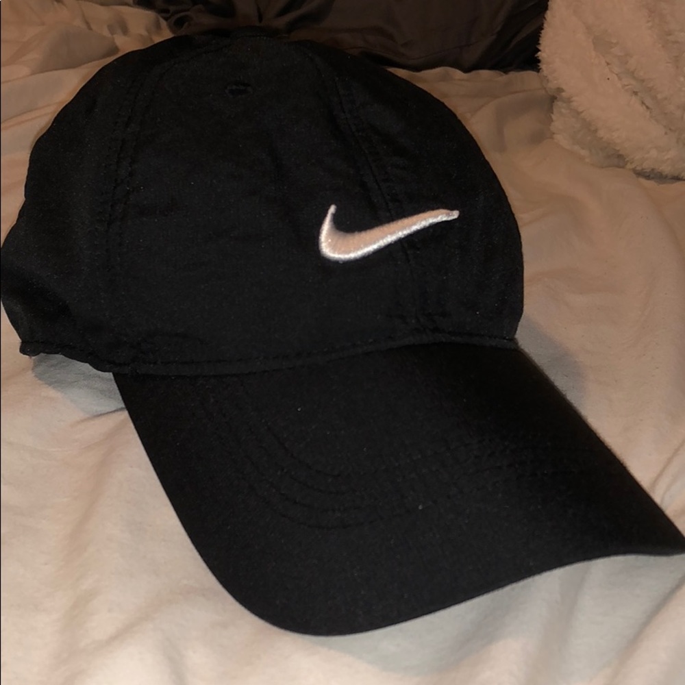 Nike dri-fit black hat
